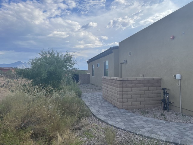 4 -2552 Home East Before.jpeg